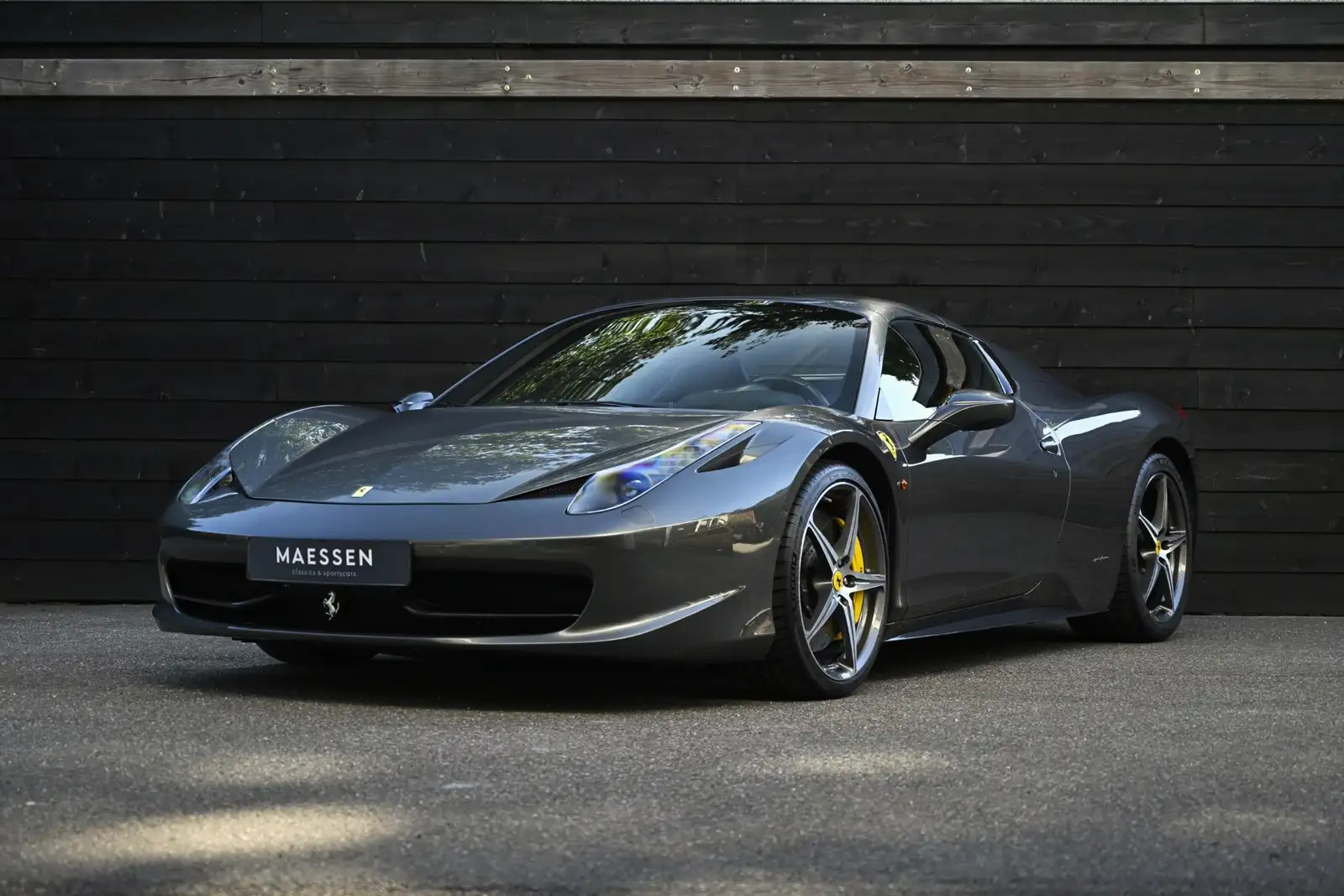 Ferrari 4.5 V8 Spider - Grigio Silverstone - Dealeronderho