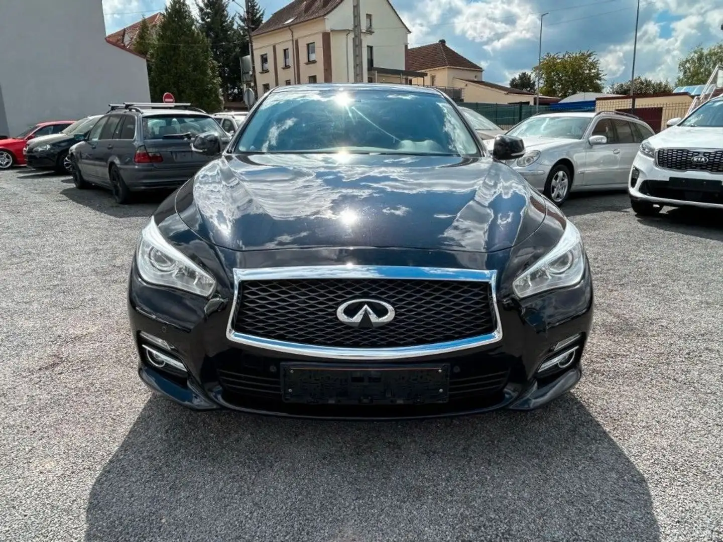 Infiniti Q50 AUT + NAVI + KAMERA+ LANE ASSIST + VOLLLEDER Schwarz - 2