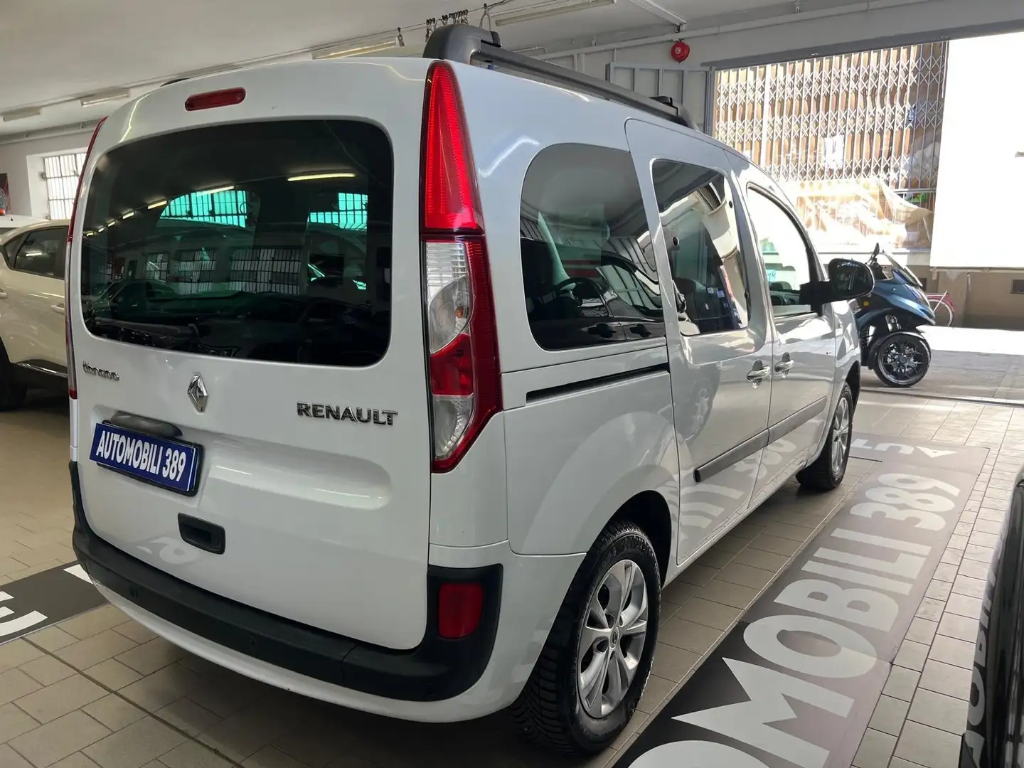 Renault Kangoo Kangoo Blue dCi 115CV Express Maxi Combi Ice Plus Bílá - 2