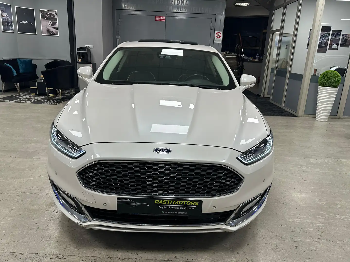 Ford Mondeo Mondeo 4p 2.0 hybrid Vignale ecvt my18.75 Weiß - 2