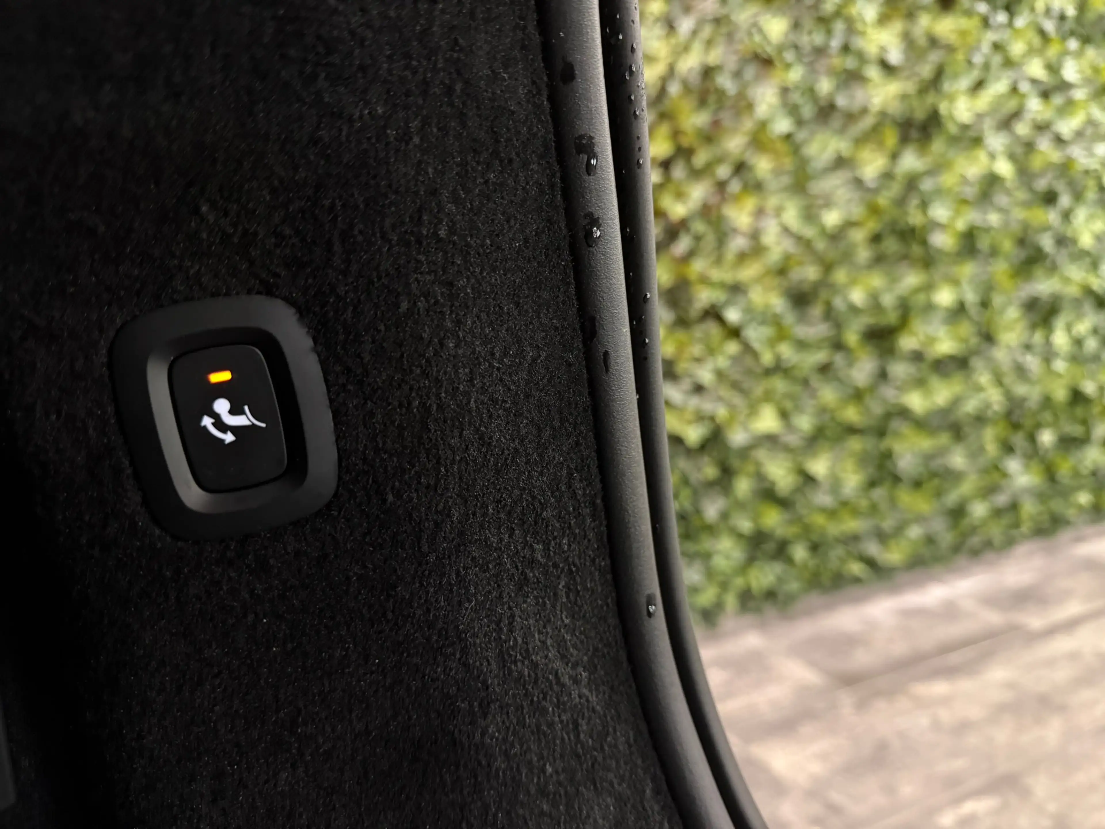 Volvo V90 T6 AWD Recharge Ultra Ultimate Dark | Bowers & Wil — photo 13