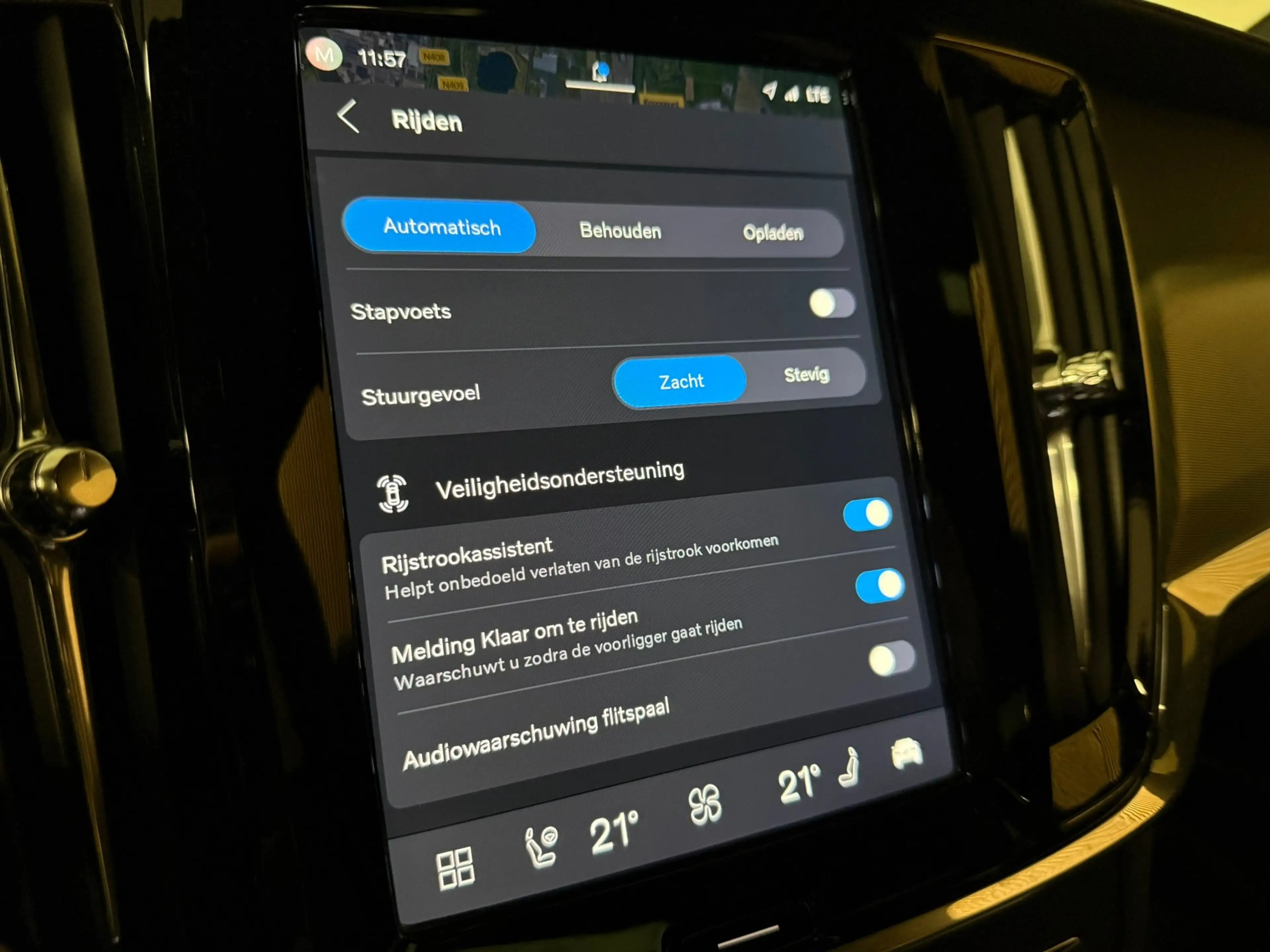 Volvo V90 T6 AWD Recharge Ultra Ultimate Dark | Bowers & Wil — photo 35