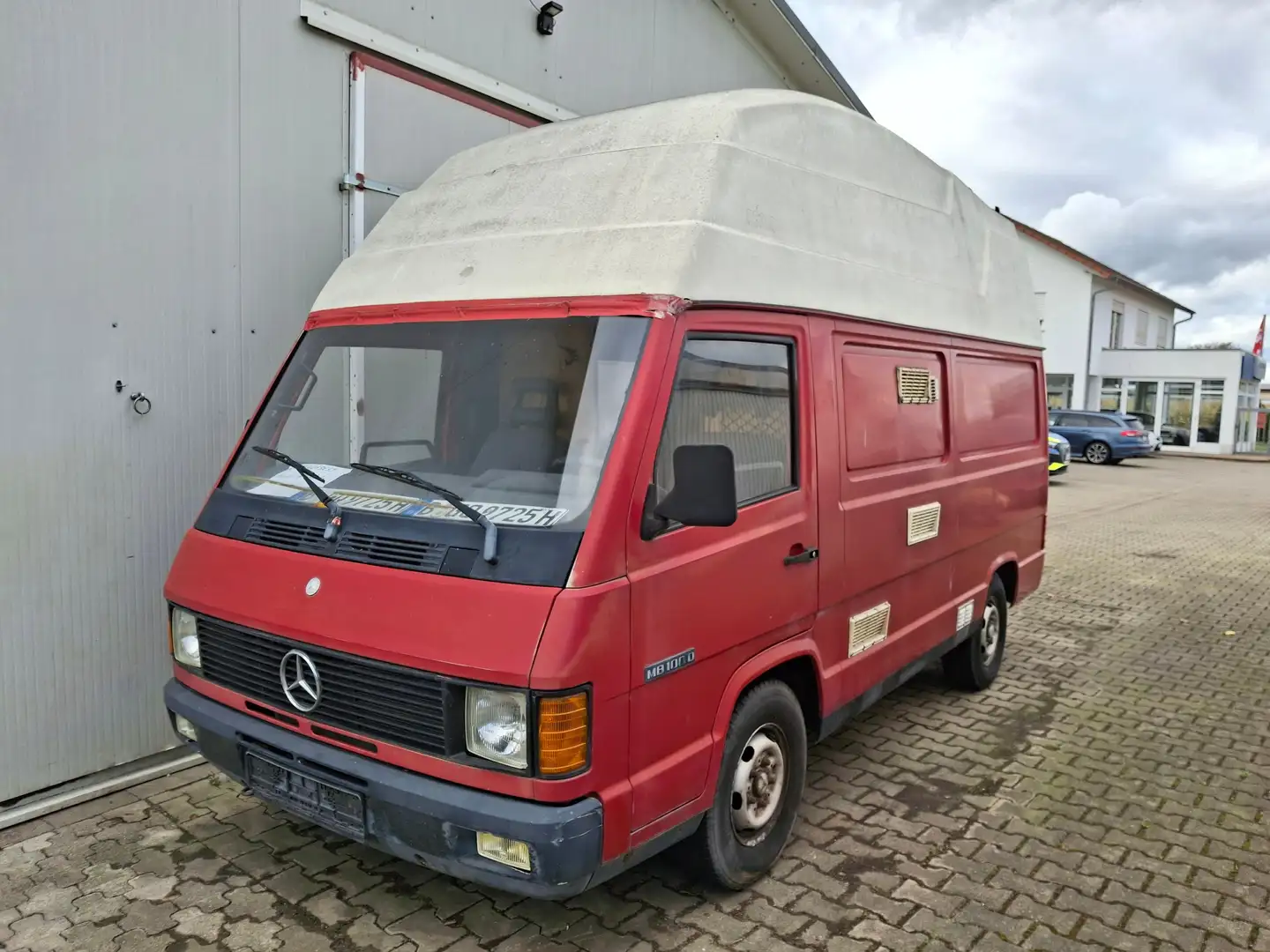 Mercedes-Benz MB 100 MB 100 D Wohnmobil, H-Kennzeichen Rouge - 1