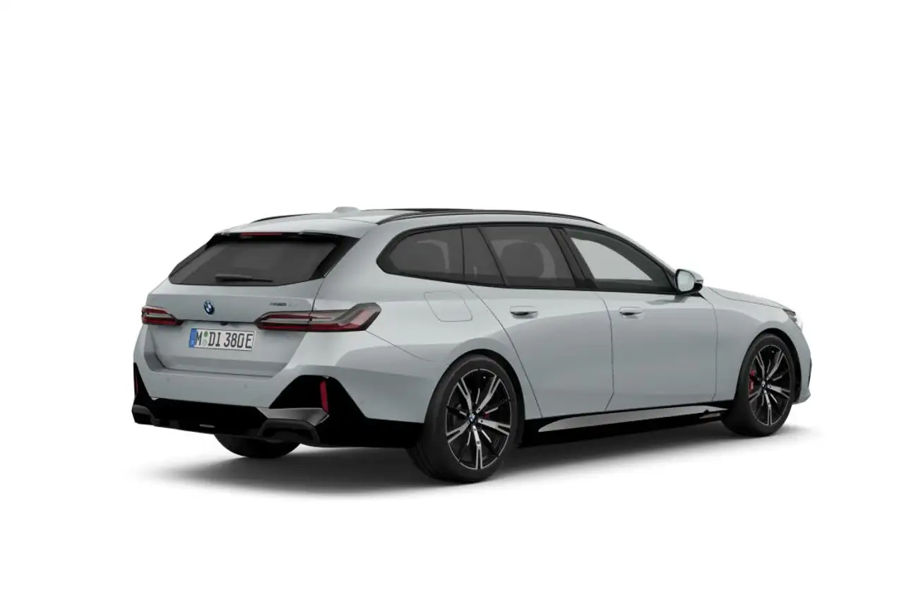 BMW i5 2026