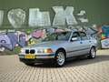 BMW 318 iS | *1 Own | *1st paint | *55k km | NL auto | NAP Gümüş rengi - thumbnail 1