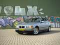 BMW 318 iS | *1 Own | *1st paint | *55k km | NL auto | NAP Gümüş rengi - thumbnail 2