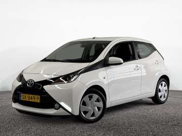 1.0 VVT-i x-nav