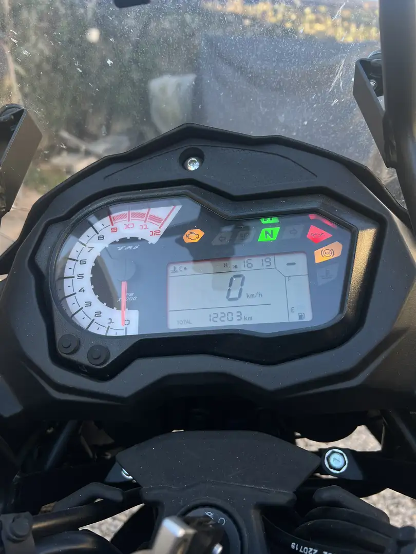 Benelli TRK 502 Base-Stradale Negro - 1