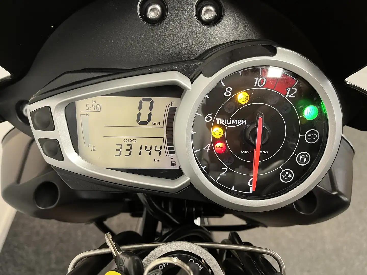 Triumph Speed Triple 1050 ABS Zwart - 2
