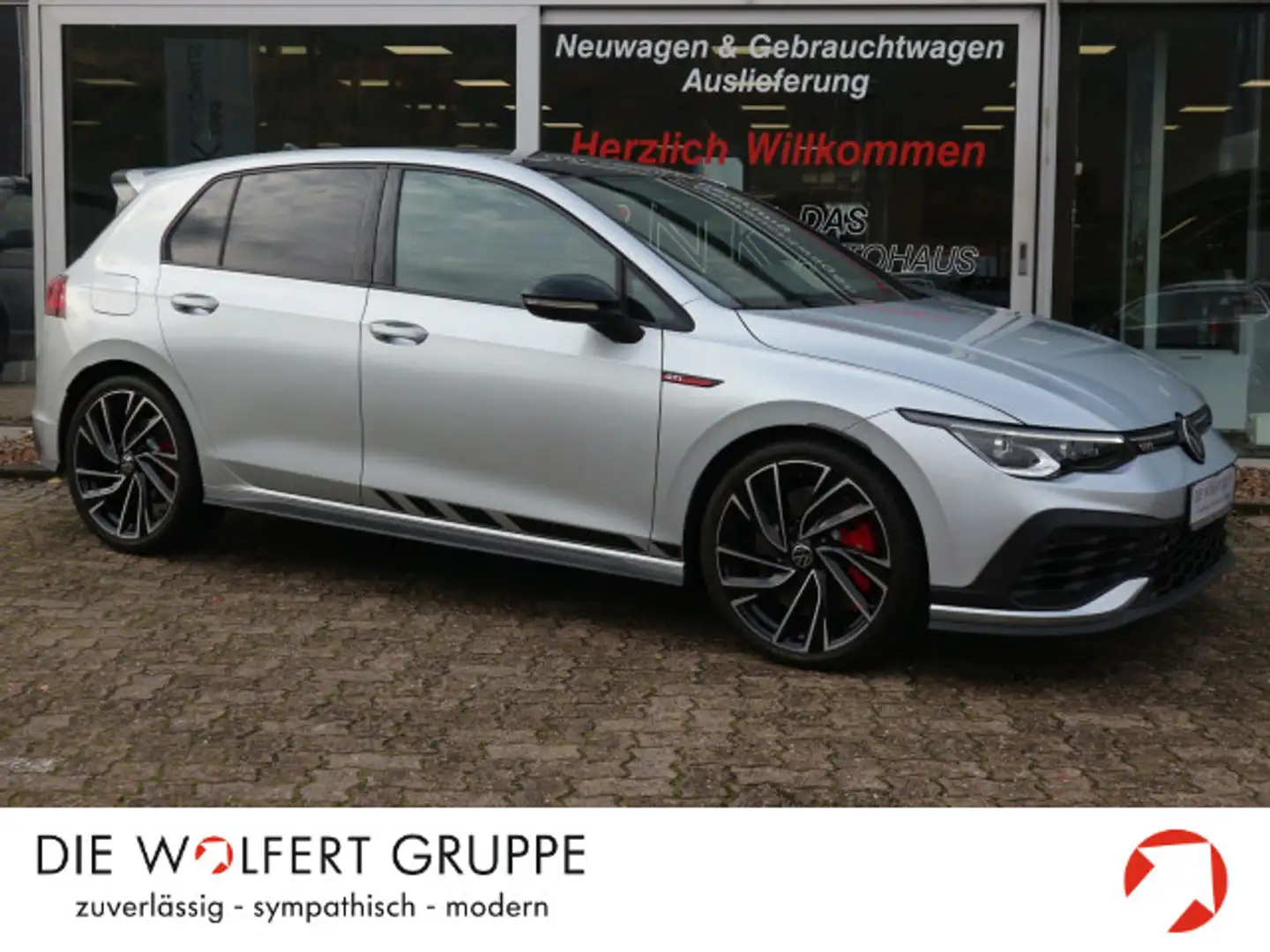 Volkswagen Golf GTI Clubsport 2,0 l TSI OPF 221 kW (300 PS) Silber - 1