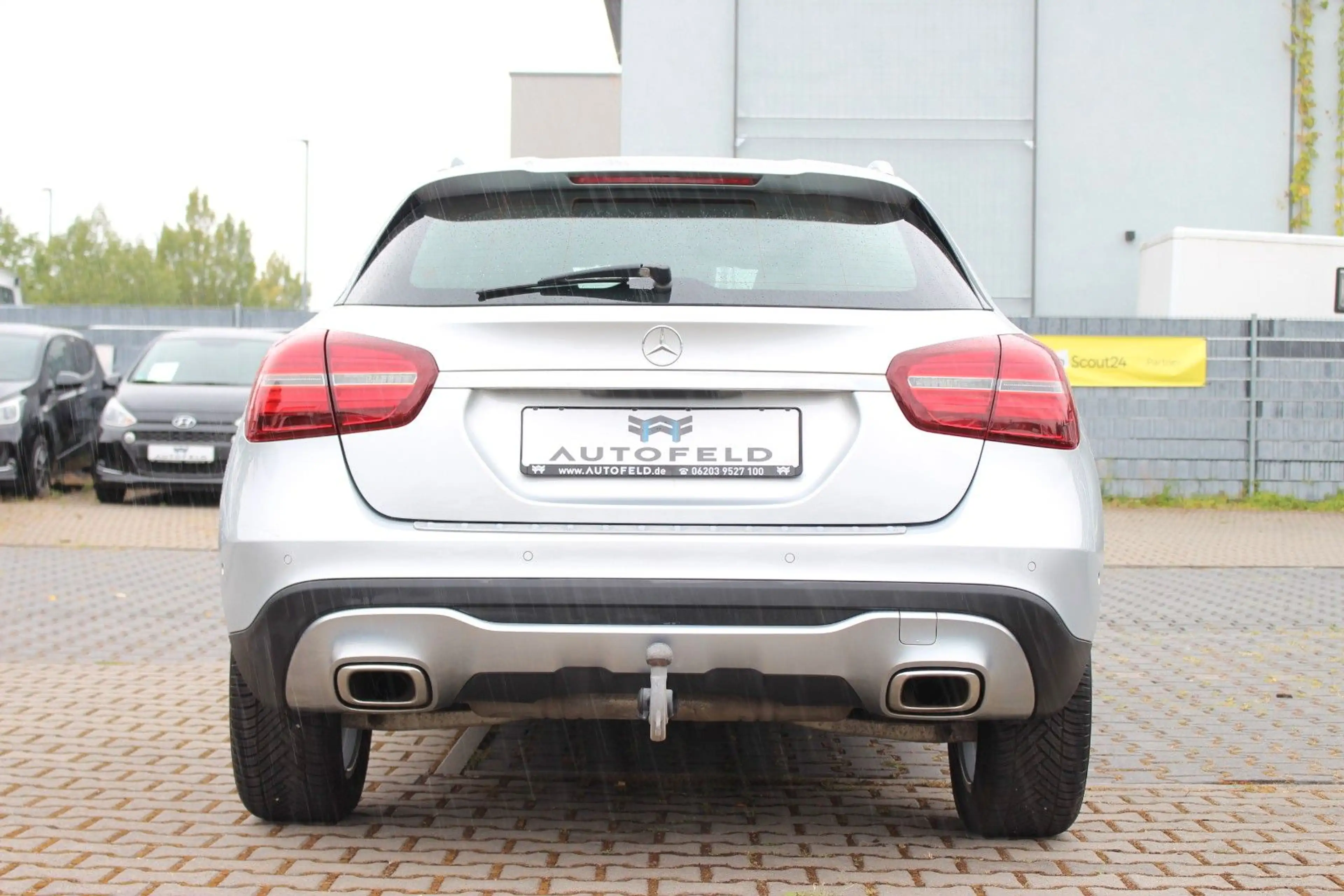 Mercedes-Benz GLA 180 /SHEFT/KLIMA/PDC/NAVI/LED/BT/AHK/SHZ/ — photo 5