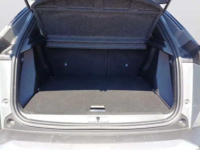 Peugeot 2008 view 7
