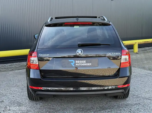 Skoda Octavia view 8
