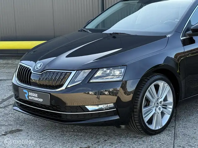 Skoda Octavia view 6