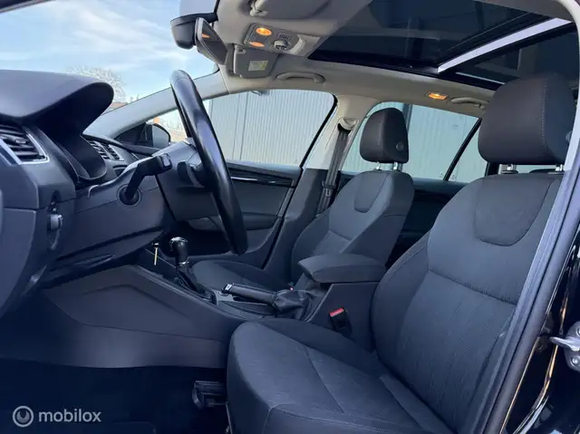 Skoda Octavia view 4