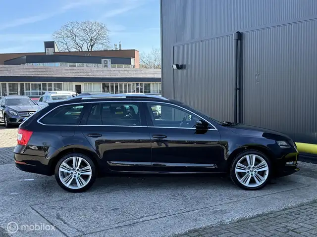 Skoda Octavia view 9