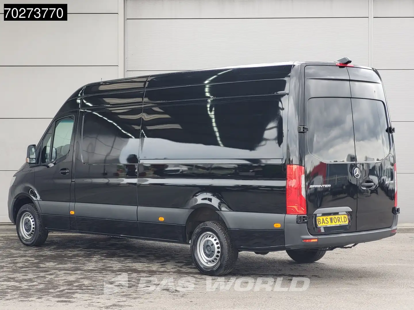 Mercedes-Benz Sprinter 317 CDI Automaat L3H2 3500kg Trekhaak 170PK Airco Noir - 2