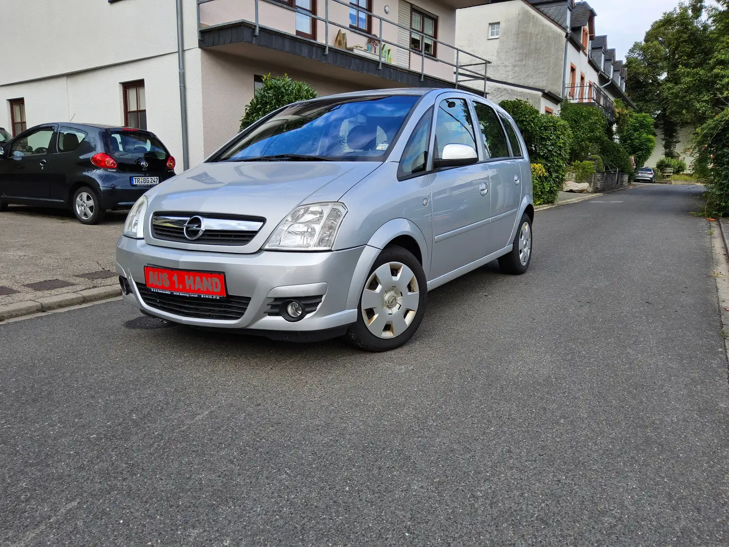 Opel Meriva Edition/KLIMA/1. HAND/org. 74 TKM/TOP-ZUSTAND Silber - 1