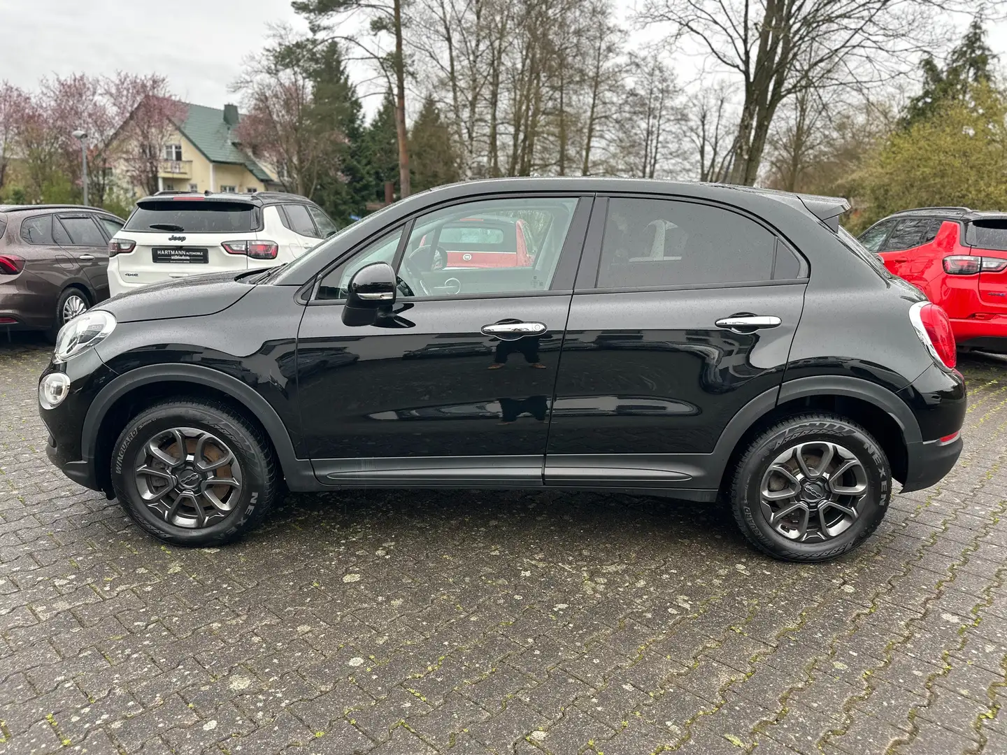 Fiat 500X Pop 1.6 110PS mit toller Historie! Zwart - 2