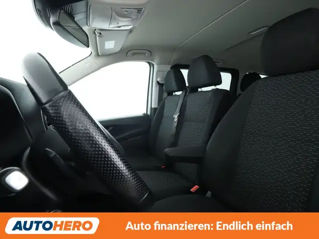 Mercedes-Benz Vito view 10