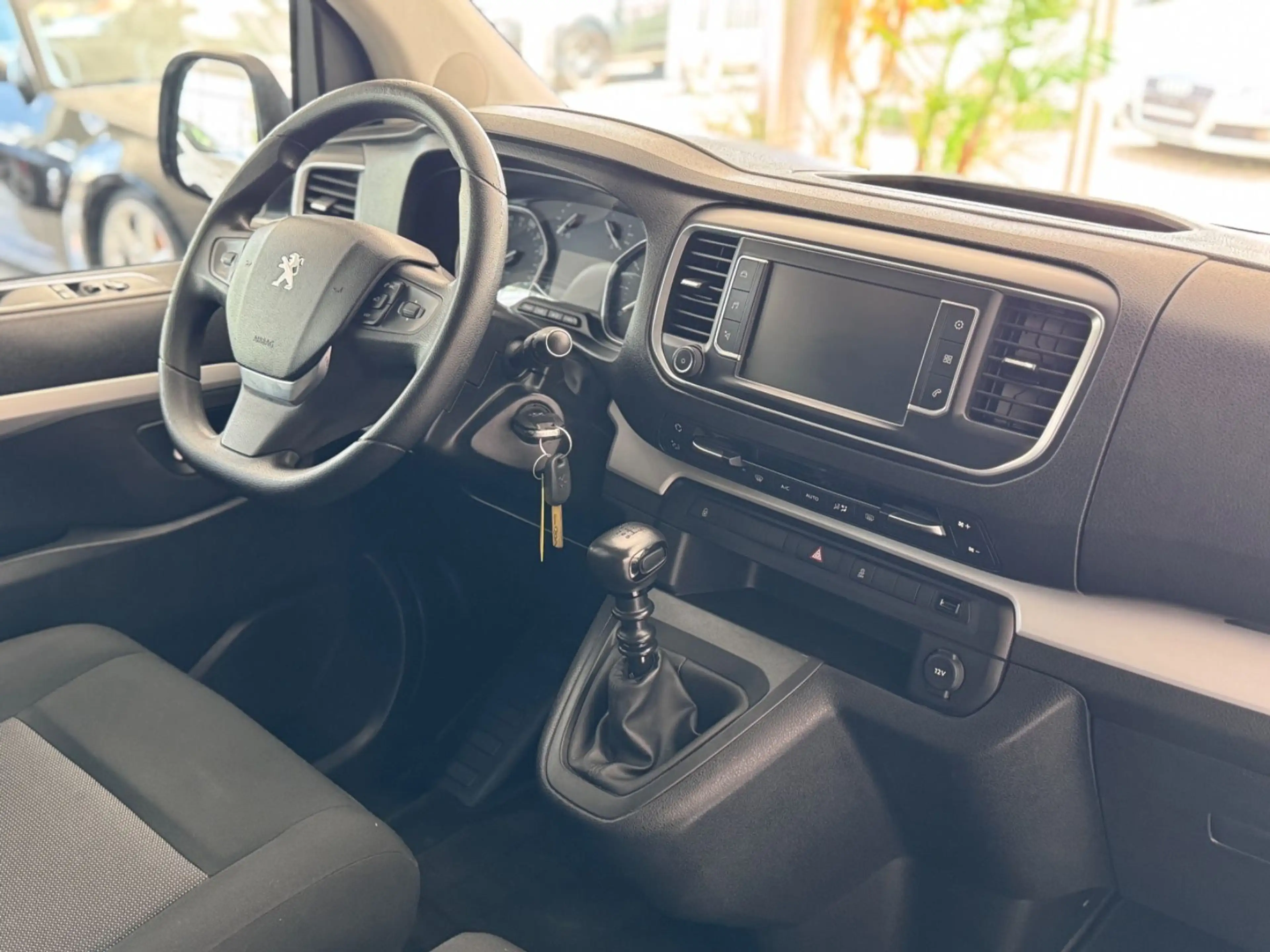 Peugeot Traveller BlueHDi+9-Sitzer+Navi+Tempomat+TOP! — photo 10