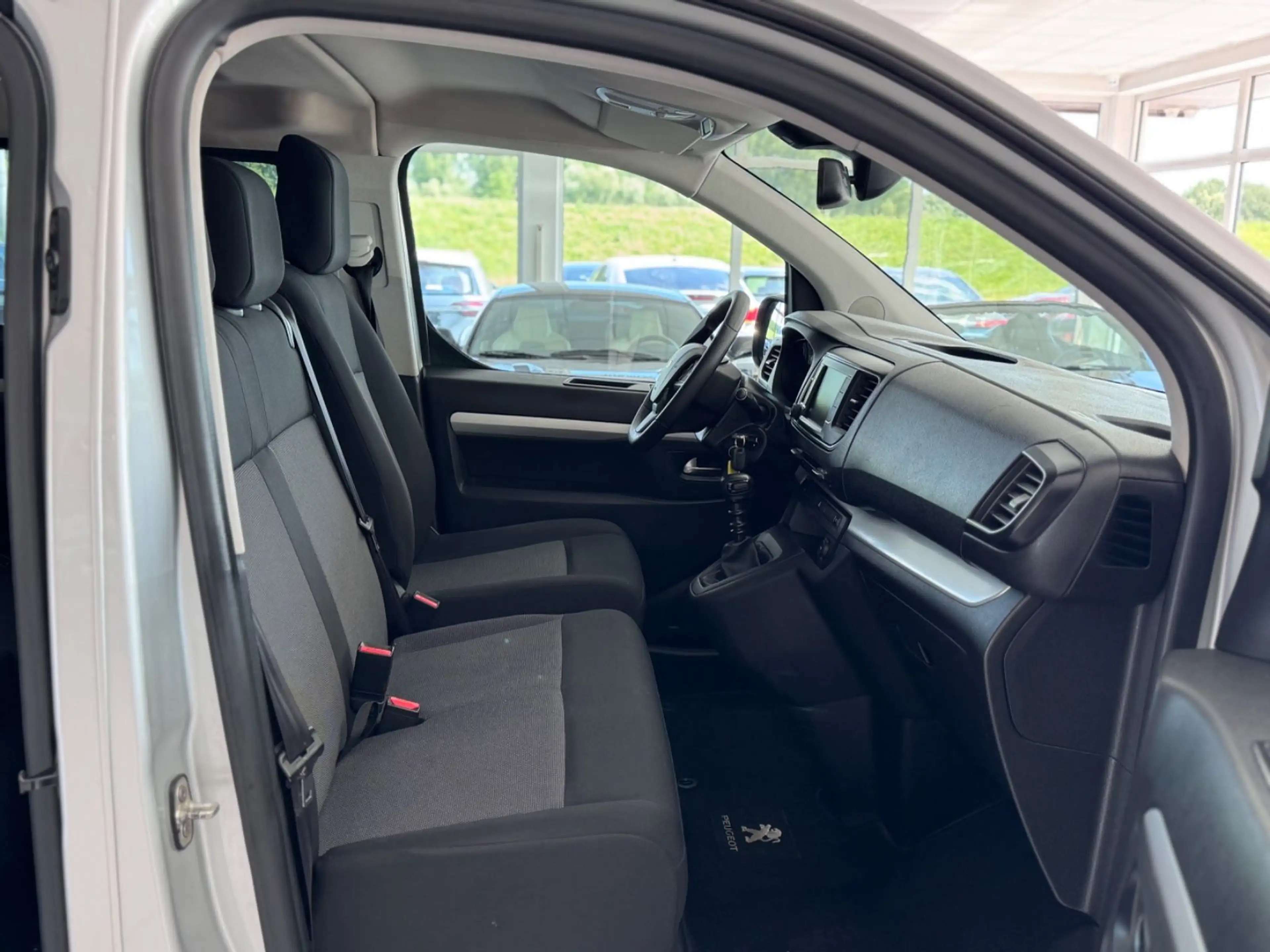 Peugeot Traveller BlueHDi+9-Sitzer+Navi+Tempomat+TOP! — photo 11
