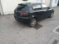 Alfa Romeo 147 1,6 i Schwarz - thumbnail 6