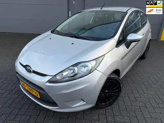 Ford Fiesta 1.25 Ghia*AIRCO*APK*NAP*ELKT-RAAM*C-D AFSTAND