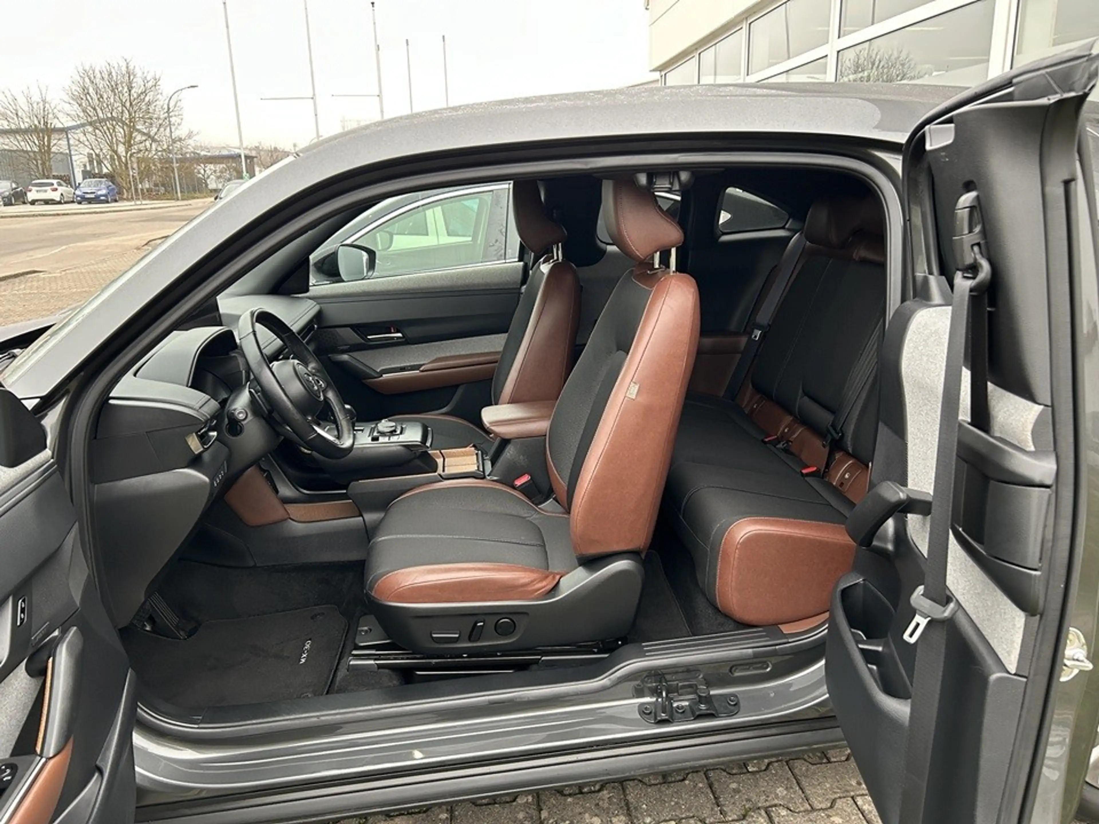 Mazda MX-30 35,5 kWh e-SKYACTIV 145 PS — photo 6