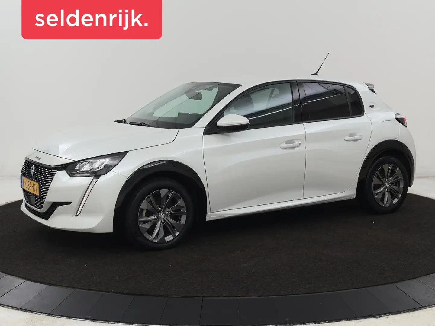 Peugeot e-208 EV Allure 50 kWh | Camera | Carplay | Half leder | Blanc - 1