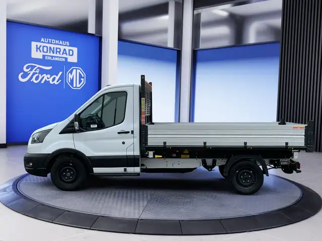 Ford Transit view 3