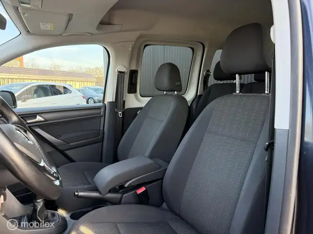 Volkswagen Caddy view 4