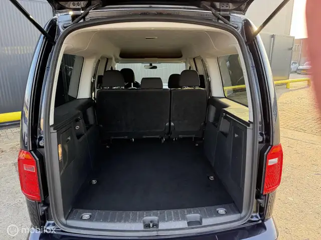Volkswagen Caddy view 6