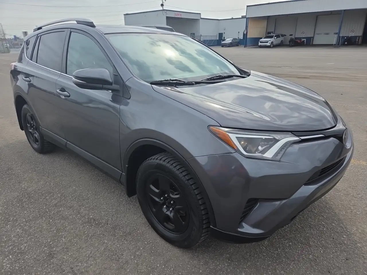 Toyota RAV 4 снимка Toyota RAV 4