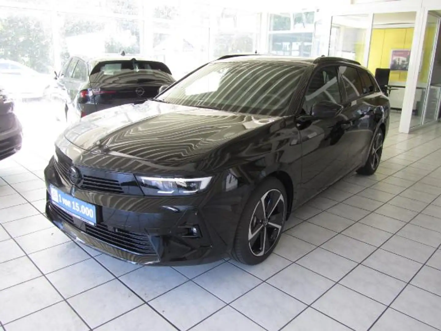 Opel Astra L 1.2 Sports Tourer GS Navi+AHK Schwarz - 1