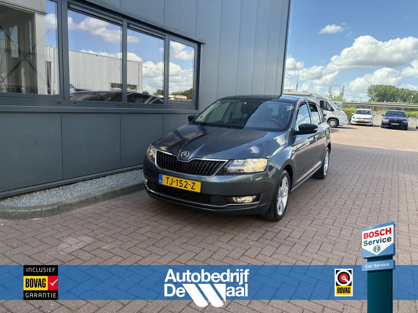 Skoda Rapid/Spaceback 1.0 TSi 95pk Greentech Clever Style Plus PANORAMAD Grijs - 1