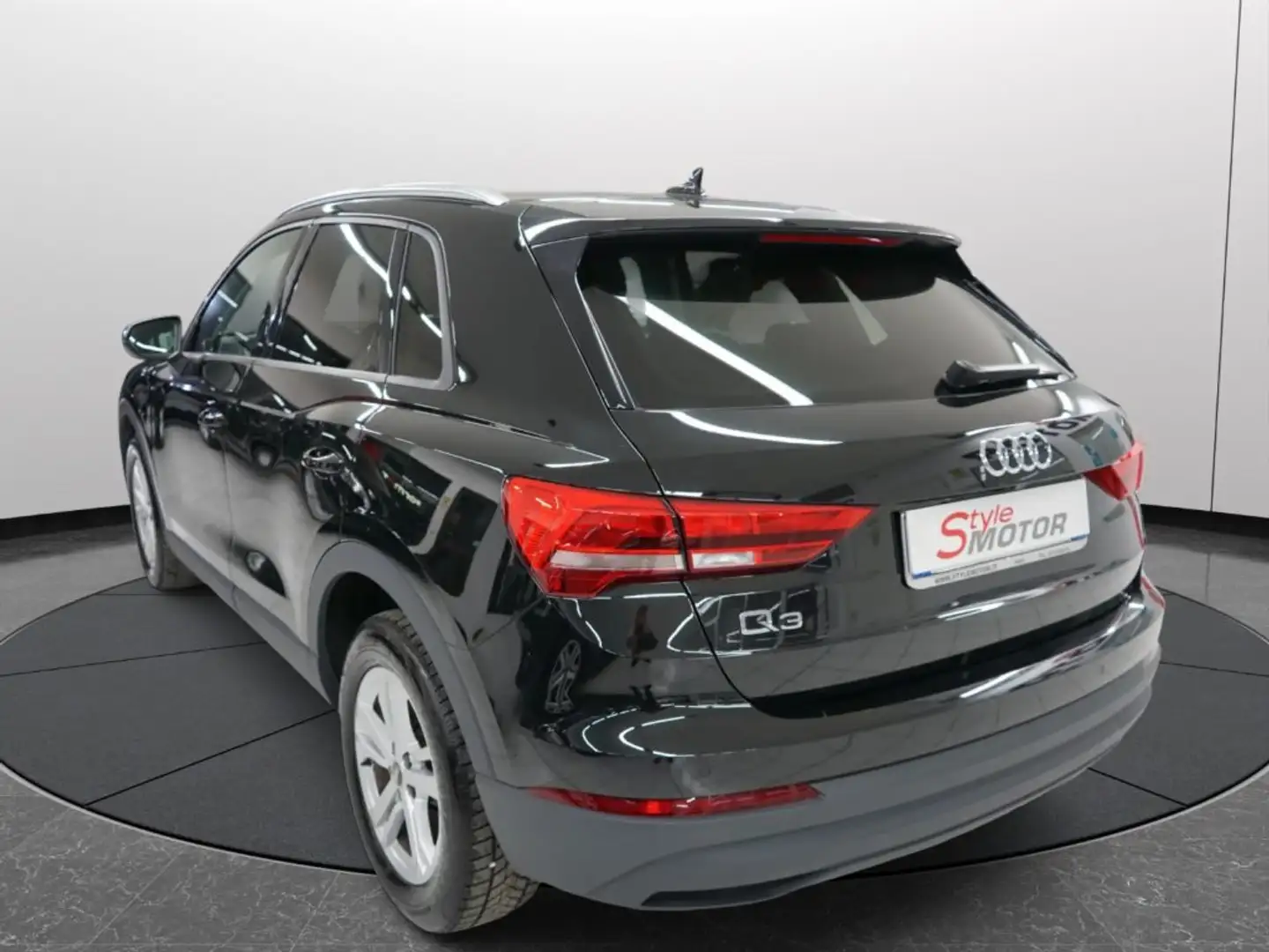 Audi Q3 45 PHEV TFSI S tronic Business Uniprop.Certificata Nero - 2