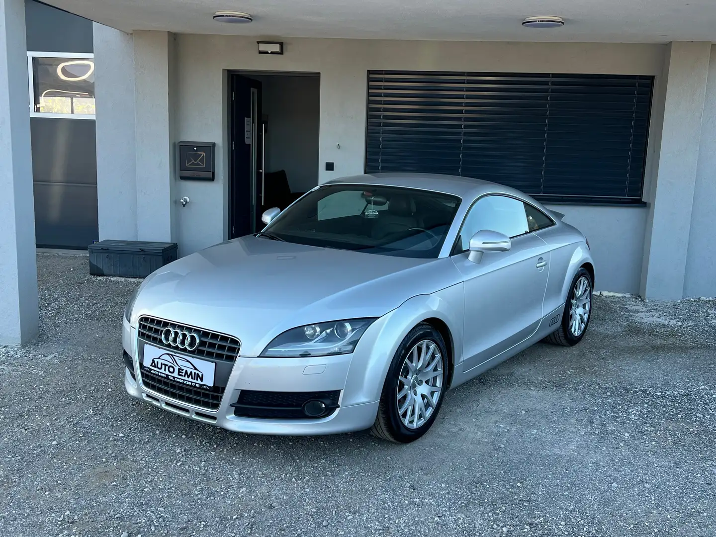 Audi TT 2.0TFSI Silber - 1