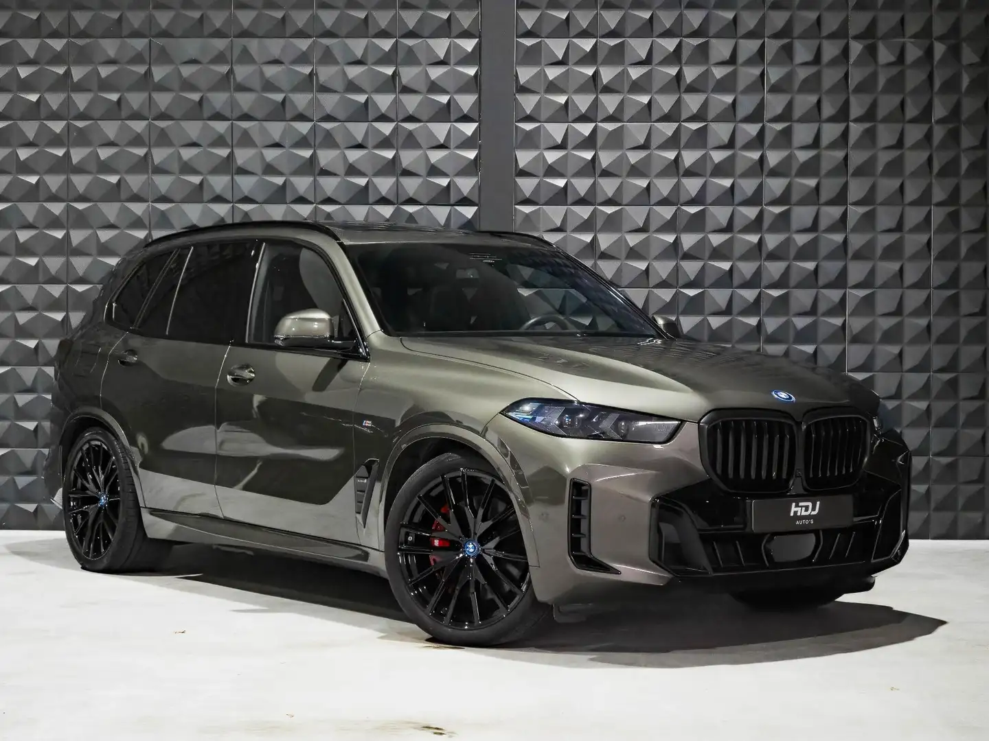 BMW X5 xDrive50e |Pano | 21"| Trekh. | H/K | Servo | Icon Grijs - 2