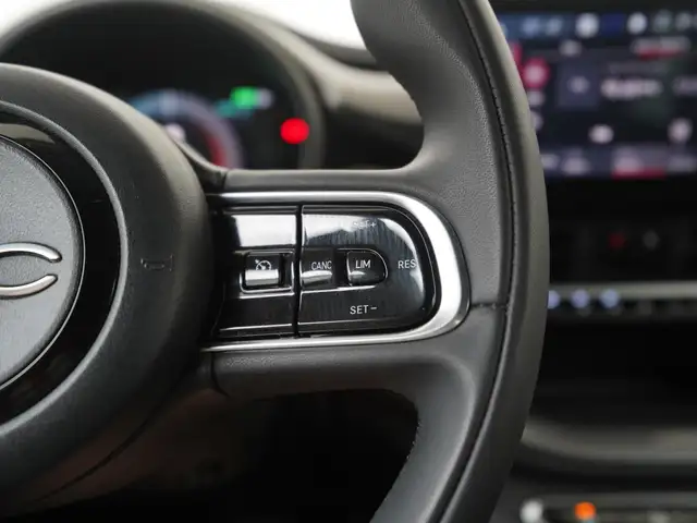 Fiat 500e view 10