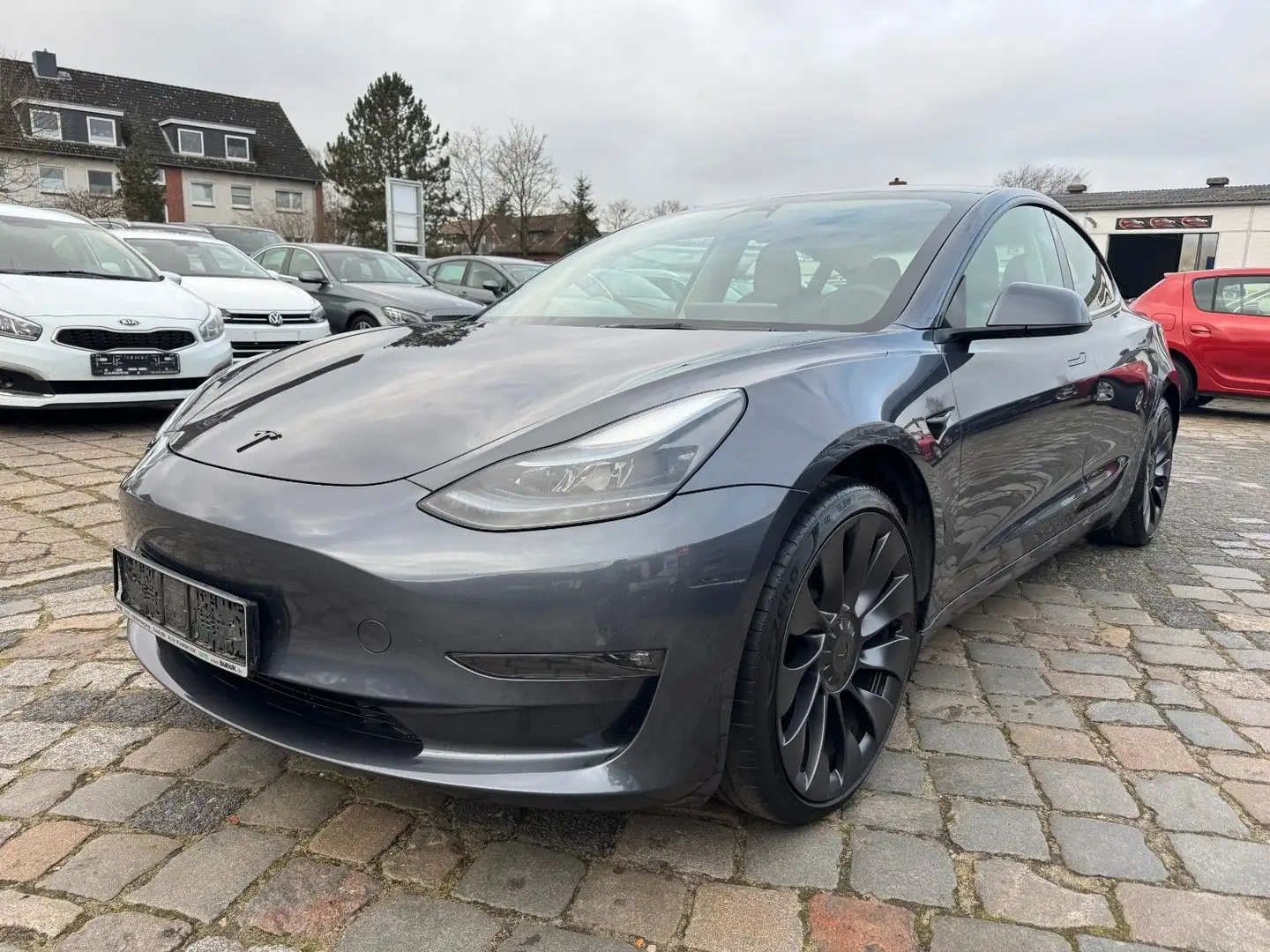 Tesla Model 3 Performance AWD Long Range Grau - 1