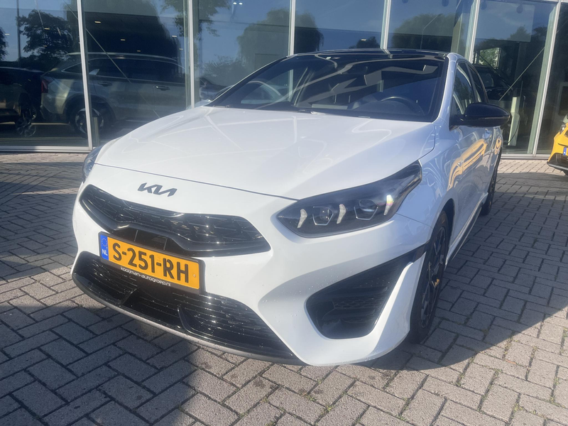 Kia Ceed / cee'd 1.5 T-GDi GT-Line Trekhaak/schuifkanteldak — photo 3