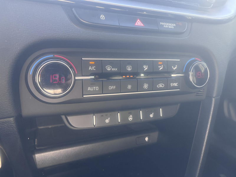 Kia Ceed / cee'd 1.5 T-GDi GT-Line Trekhaak/schuifkanteldak — photo 10