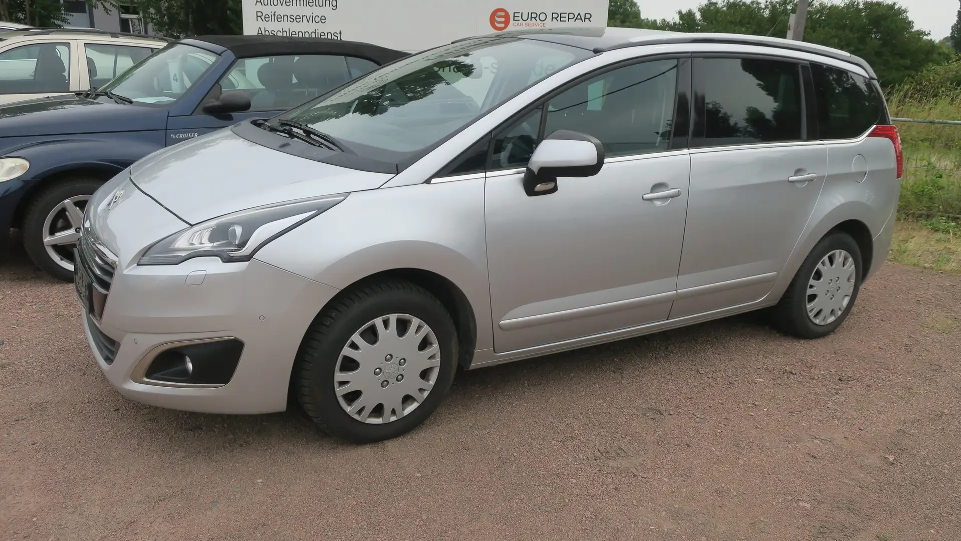 Peugeot 5008 5008 BlueHDI 120Allure+HEAD UP+PANO+PDC+7 SITZE Argintiu - 1