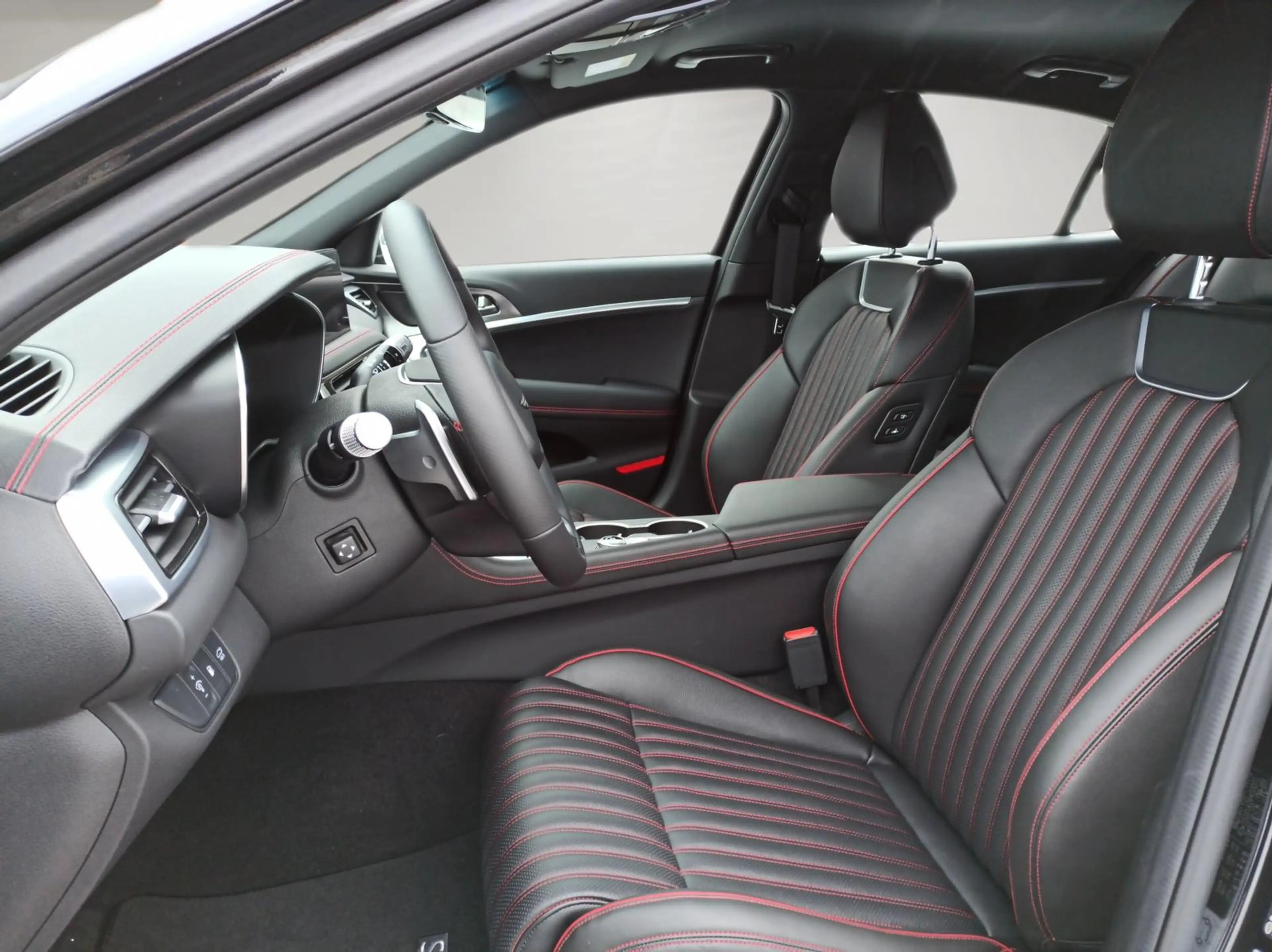 Genesis G70 Shooting Brake Sport 2.0L /LED/Lexicon-Sound — photo 7