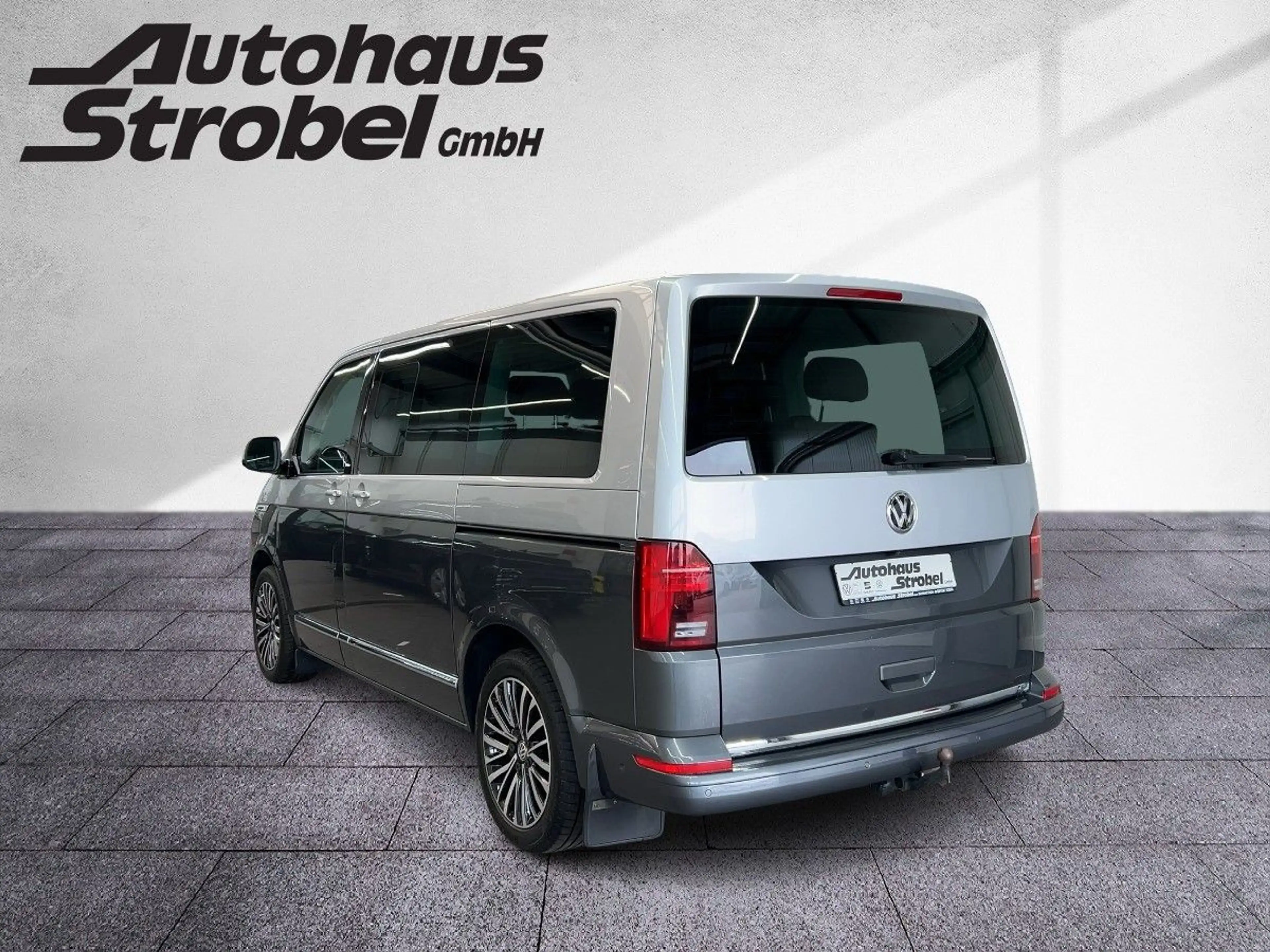 Volkswagen T6.1 Multivan Multivan 2.0 TDI DSG Highline ACC AHK LED Navi S — photo 5