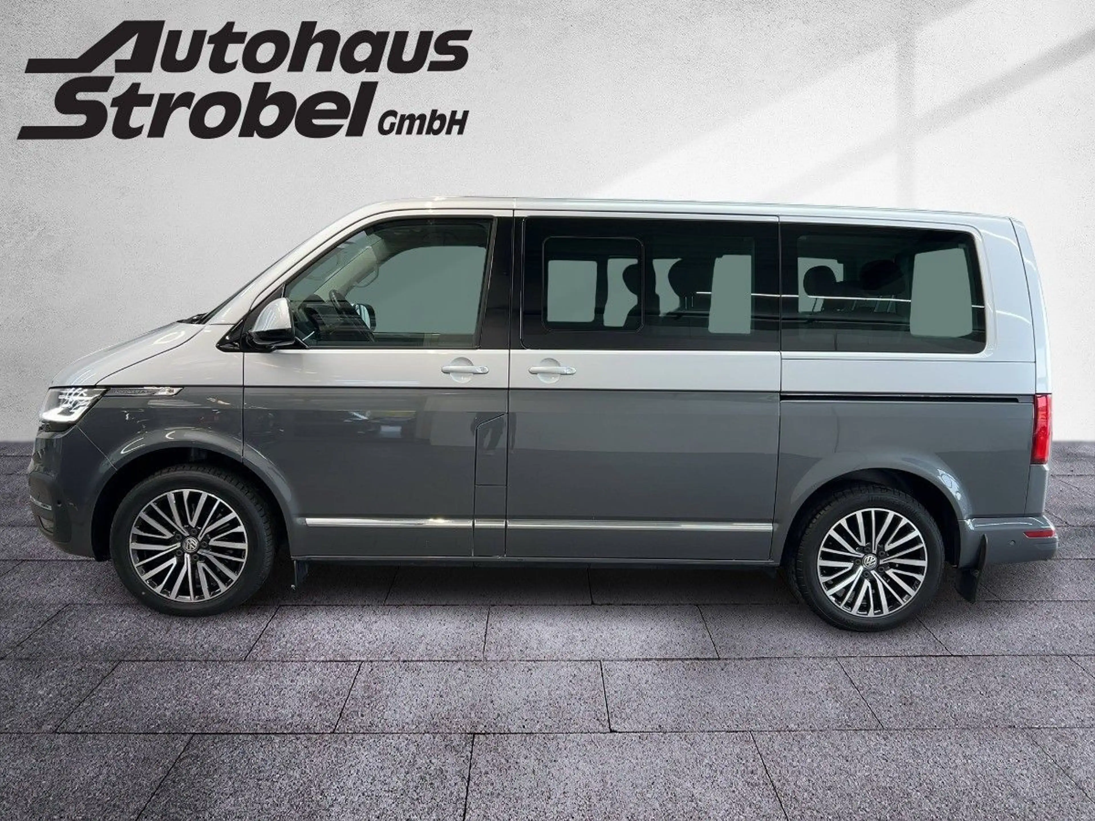 Volkswagen T6.1 Multivan Multivan 2.0 TDI DSG Highline ACC AHK LED Navi S — photo 4