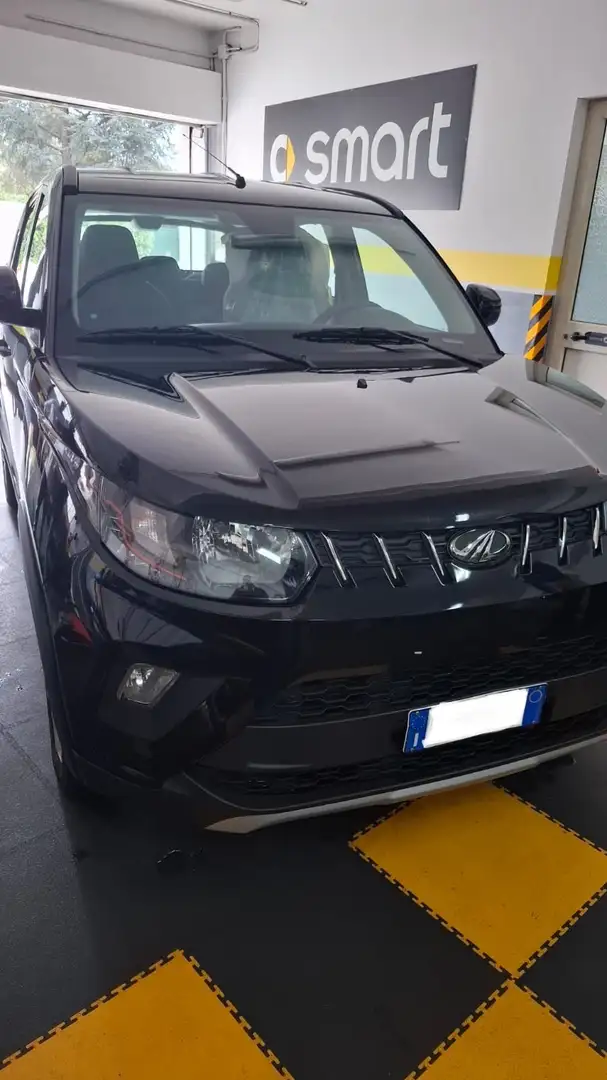 Mahindra KUV100 1.2 K8 m-bifuel - 1