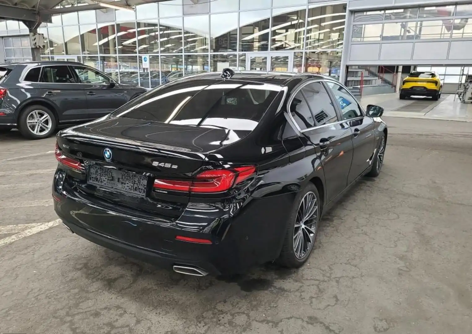 BMW 545 e xDrive *LED*TEMP*KAM*PARK*CARPLAY*VIRT* Noir - 2