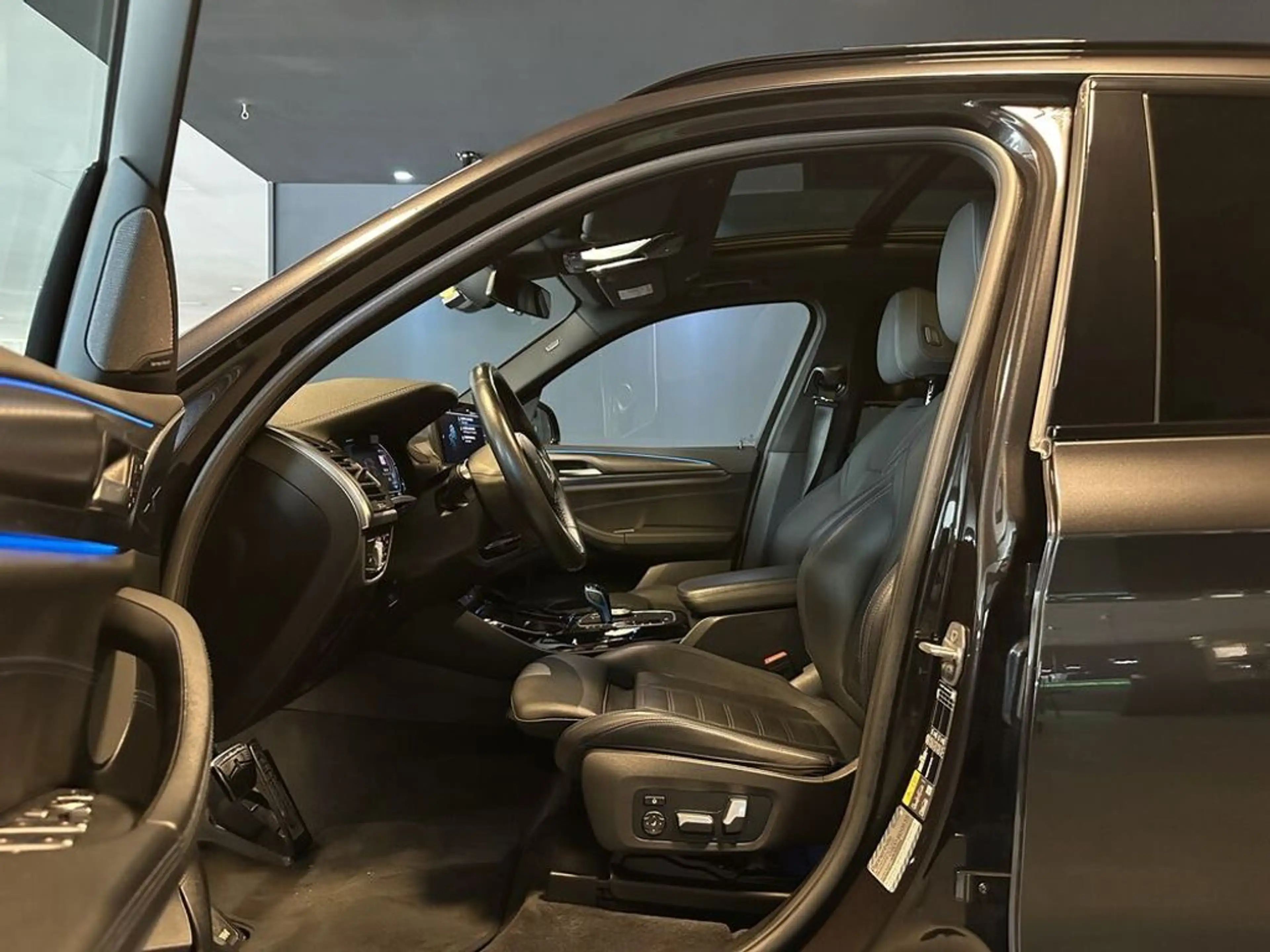 BMW X3 BMW iIMPRESSIVE | 286 PS | PANORAMA | HEAD-UP | — photo 2